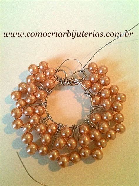 An Image Of A Bracelet With Pearls On It