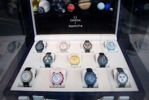 Swatch Omega MoonSwatch Revitalizes Swiss Watch Brand - Bloomberg