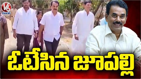 Jupally Krishna Rao Cast His Vote Kollapur Nagar Kurnool V6 News Youtube