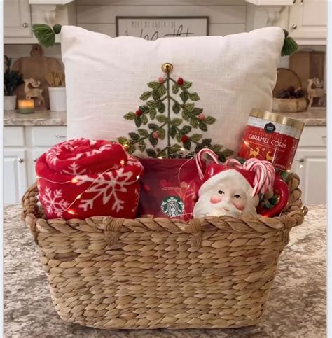 DIY Christmas Gift Basket Ideas