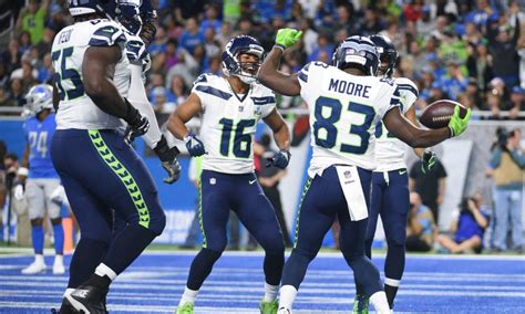 Seahawks wide receiver David Moore continues his outstanding month