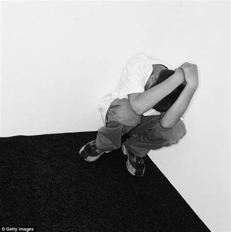 Victorian Mother 39 Jailed For Performing Sex Acts On 14 Year Old Boy Daily Mail Online