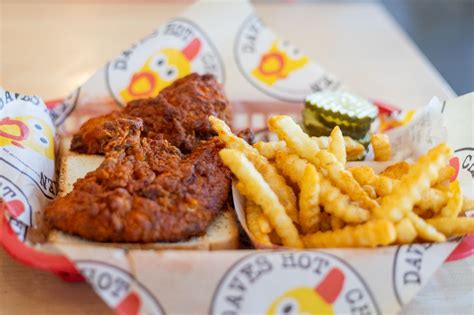 Daves Hot Chicken Opens Restaurant In Central Pa Pennlive