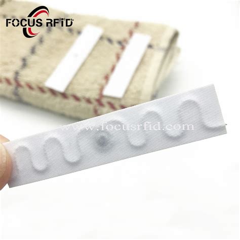 China High Temperature Resistant RFID Laundry Tag EPC Class 1 Gen2