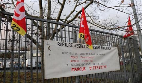 Le Centre De Secours De Guingamp Coche Toutes Les Cases Du Manque De