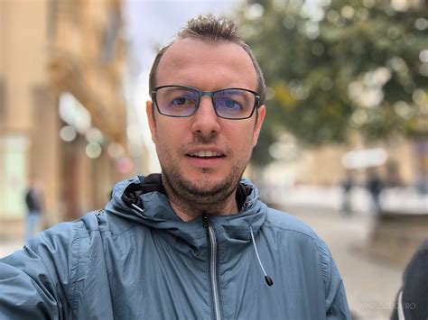 Am testat Motorola Edge 50 Neo