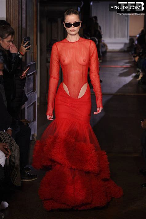 Frida Aasen Sexy Seen Showing Off Her Nude Tits At The Laquan Smith Fashion Show In Nyc Aznude