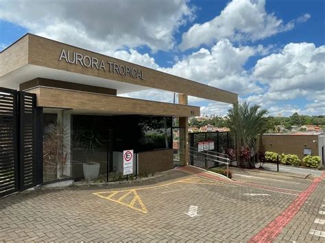 Casa de Condomínio na Rua Juhei Muramoto 177 Jardim Tókio em Londrina