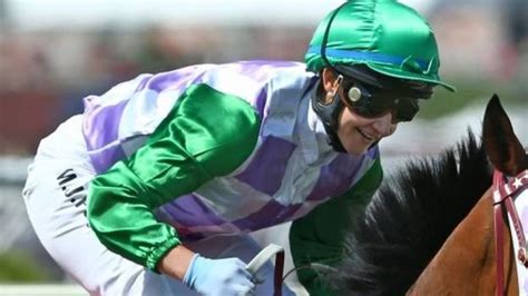 Michelle Payne Melbourne Cup Jockey Rides First Winner After Comeback