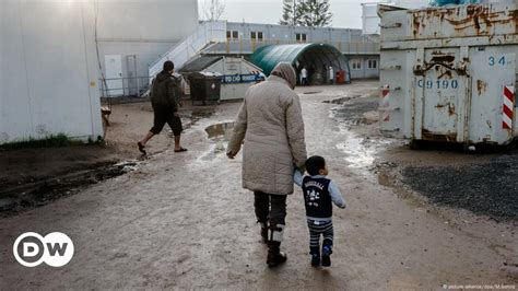 German Cabinet Approves Asylum Package Dw 02 03 2016