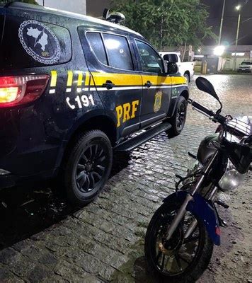 Prf Recupera Carro Roubado E Moto Adulterada Em Caruaru Pol Cia