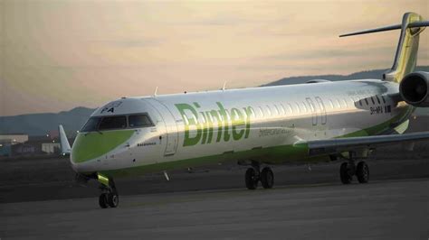 Binter anuncia una promoción para volar entre Zaragoza y Canarias