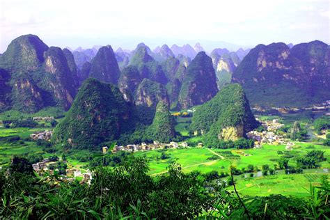 Adventure Travels: Yangshuo Culture House - (Yangshuo)