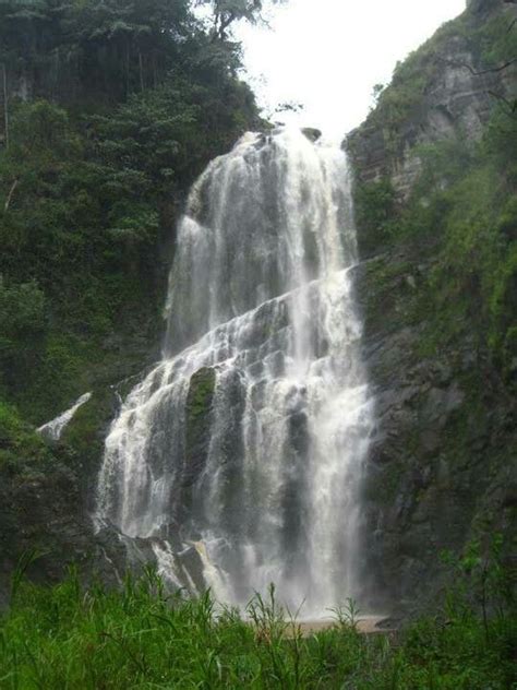 Salto La Niebla En El Cañon De San Cristobal Barranquitas Pr Puerto