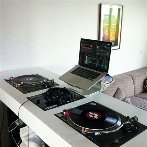 DJ Setup Imgur Dj Setup Dj Room Dj Decks