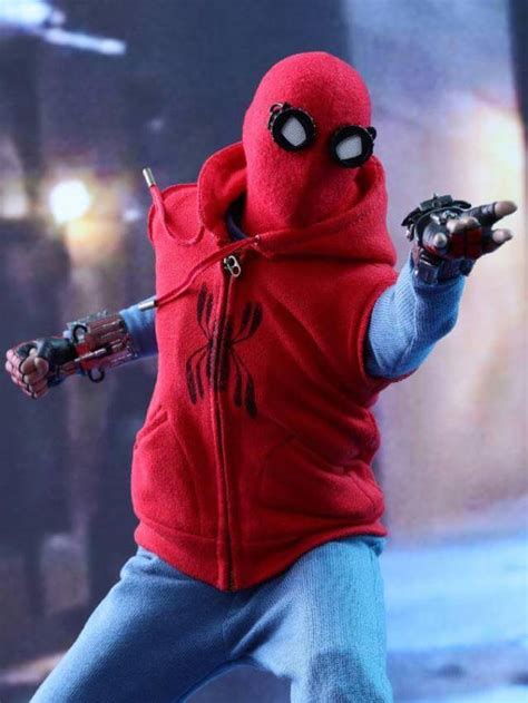 Dress Like Spider-Man Homecoming Costume (US - UK - Canada), DIY Halloween Costume