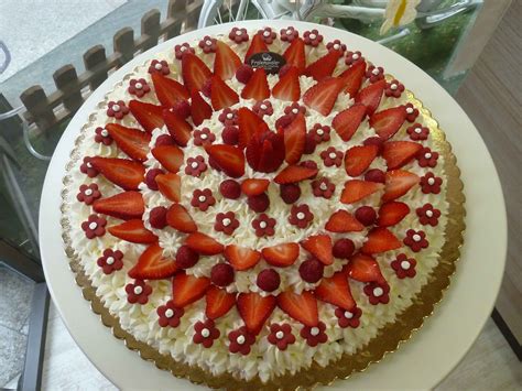 Torta Alla Frutta Per Matrimonio Donna Milburn Torta Nuziale