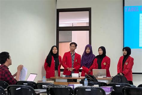 Monitoring Dan Evaluasi Program Kreativitas Mahasiswa Di Universitas