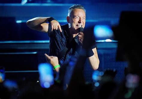 Bruce Springsteen Pospone Sus Conciertos De Septiembre Por Una Lcera