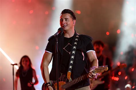 Andreas Gabalier Rätsel um neuen Song Meine Liebe bleibt Schlager de