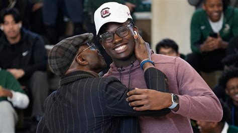 Nyckoles Harbor signs with South Carolina on signing day 2023