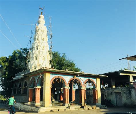 Hanuman Temple in the city Telekuni