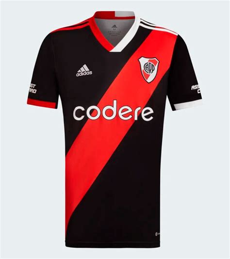 Torna La Fascia Rossa Sulla Terza Maglia Nera Del River Plate 2023