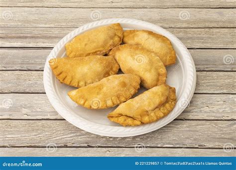 Typisch Argentinische Empanadas Mit Fleisch Gefüllt Stockbild Bild