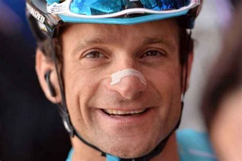 Il Minuto Di Silenzio Dedicato A Michele Scarponi Nel Giro D Italia Il