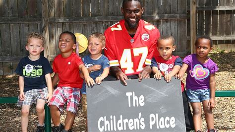 Photo Gallery: Chiefs Defensive Backs Visit The Children's Place