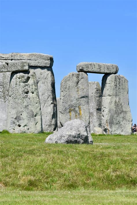 Stonehenge – Exploring Architecture and Landscape Architecture
