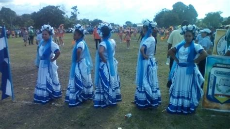 En Fotos Celebran En Todos Los Departamentos De Nicaragua Los Desfiles