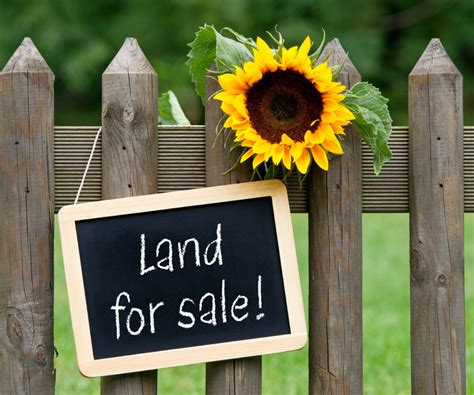 The Do S And Don Ts Of Buying Land To Build A House Home Builder