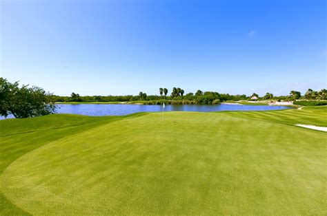 Riviera Cancun Golf Club | Cancun Golf | Local Caddie