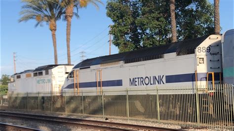 Metroink F59PH Late Southwest Chief Winter Park Express Car BNSF