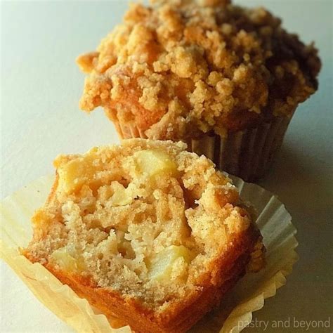 Apple Crumble Muffins - Pastry & Beyond