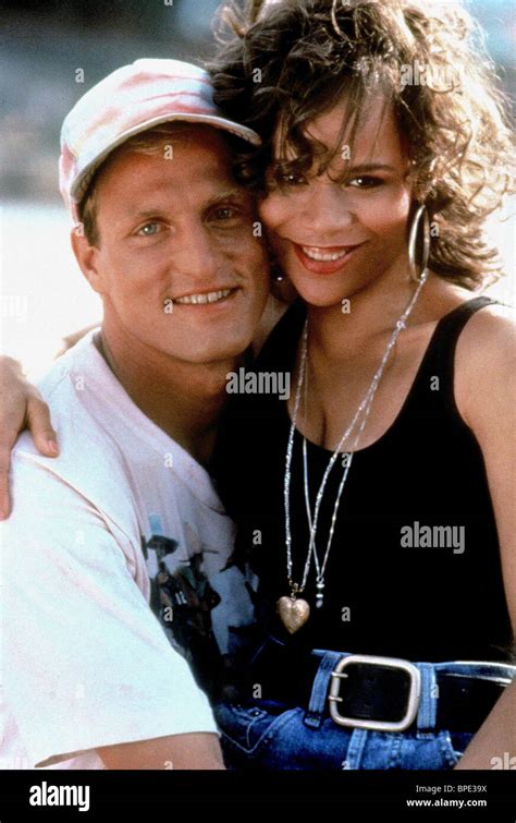 WOODY HARRELSON & ROSIE PEREZ WHITE MEN CAN'T JUMP (1992 Stock Photo ...