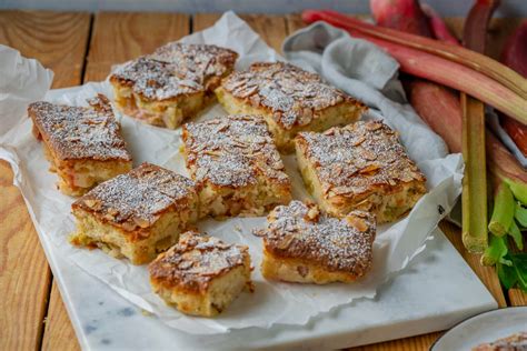 Saftiger Rhabarberkuchen Einfacher R Hrkuchen Mit Rhabarber