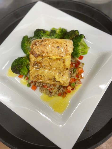 Diners are reacting to the new reservation rules at Marks east side 27