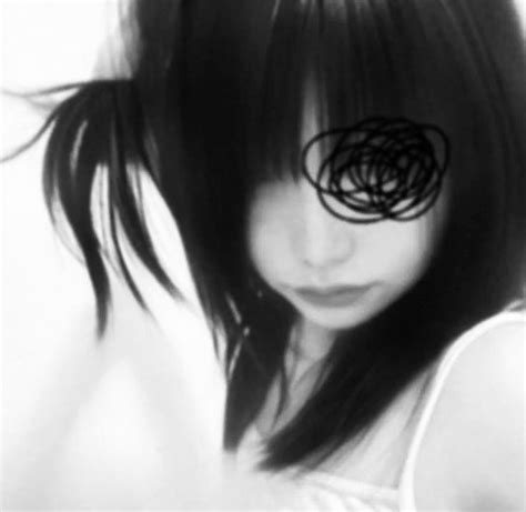 Pin By S15 On Pfps Y2k Profile Picture Grunge Photography Emo Pfp