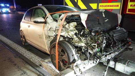 Missgl Cktes Berholman Ver Sieben Verletzte Bei Unfall Auf A