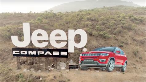 Jeep Compass Ad On Mumbai Pune Expressway Is India S Largest Ever Billboard