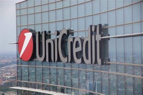 Banken Unicredit bekommt im Ringen um Commerzbank bessere Bonitätsnote