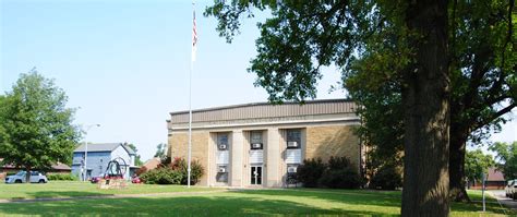 Gallatin County Courthouse - Ohio River Scenic Byway Illinois