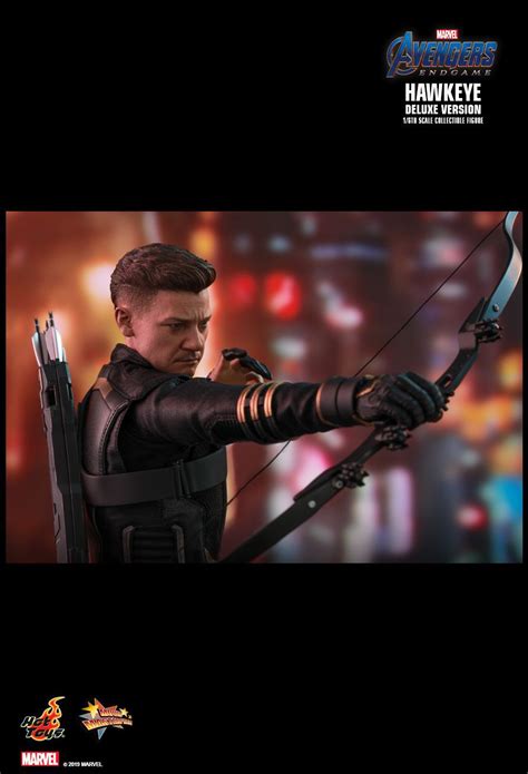 PRÉ VENDA Action Figure Gavião Arqueiro Hawkeye Deluxe Version