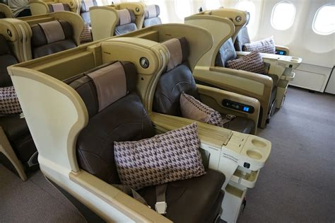 The Milelion S Krisflyer Guide Singapore Airlines First And Business Class Seats The Milelion