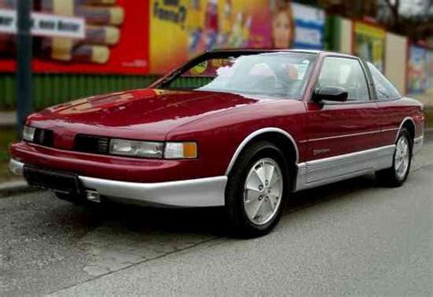 1990 Oldsmobile Cutlass Supreme The Official Car Of R