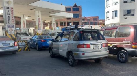 Se Registraron Largas Filas En Surtidores De Gasolina En La Paz El