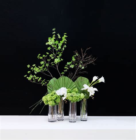 Modern Flower Arrangement In Vase Home Decor