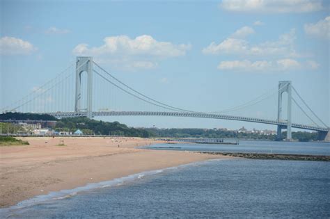 Ocean Breeze Park Facilities : NYC Parks